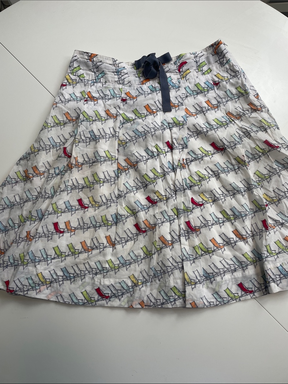 Liz Claiborne White A-Line Skirt with Multicolor Chair Print